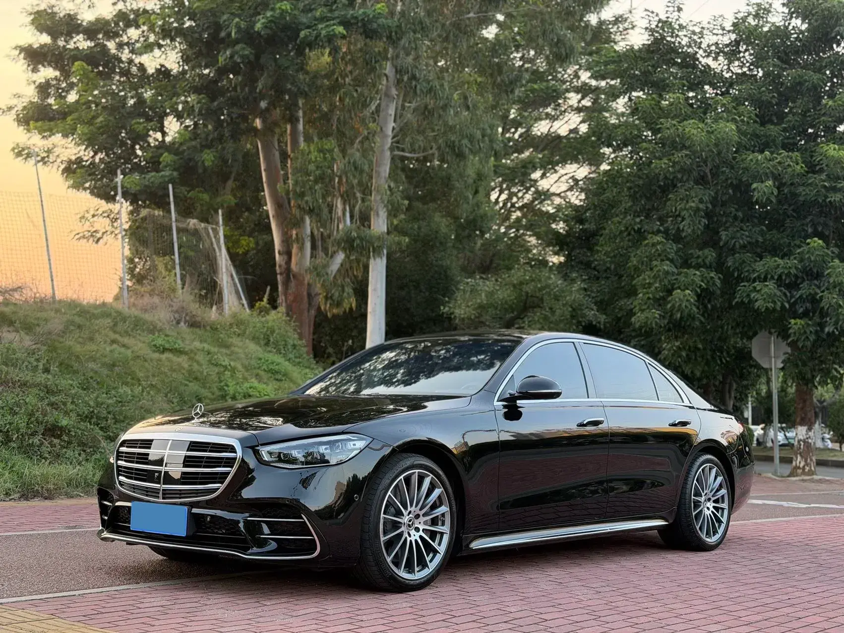 2024 MERCEDES-BENZ S view 1