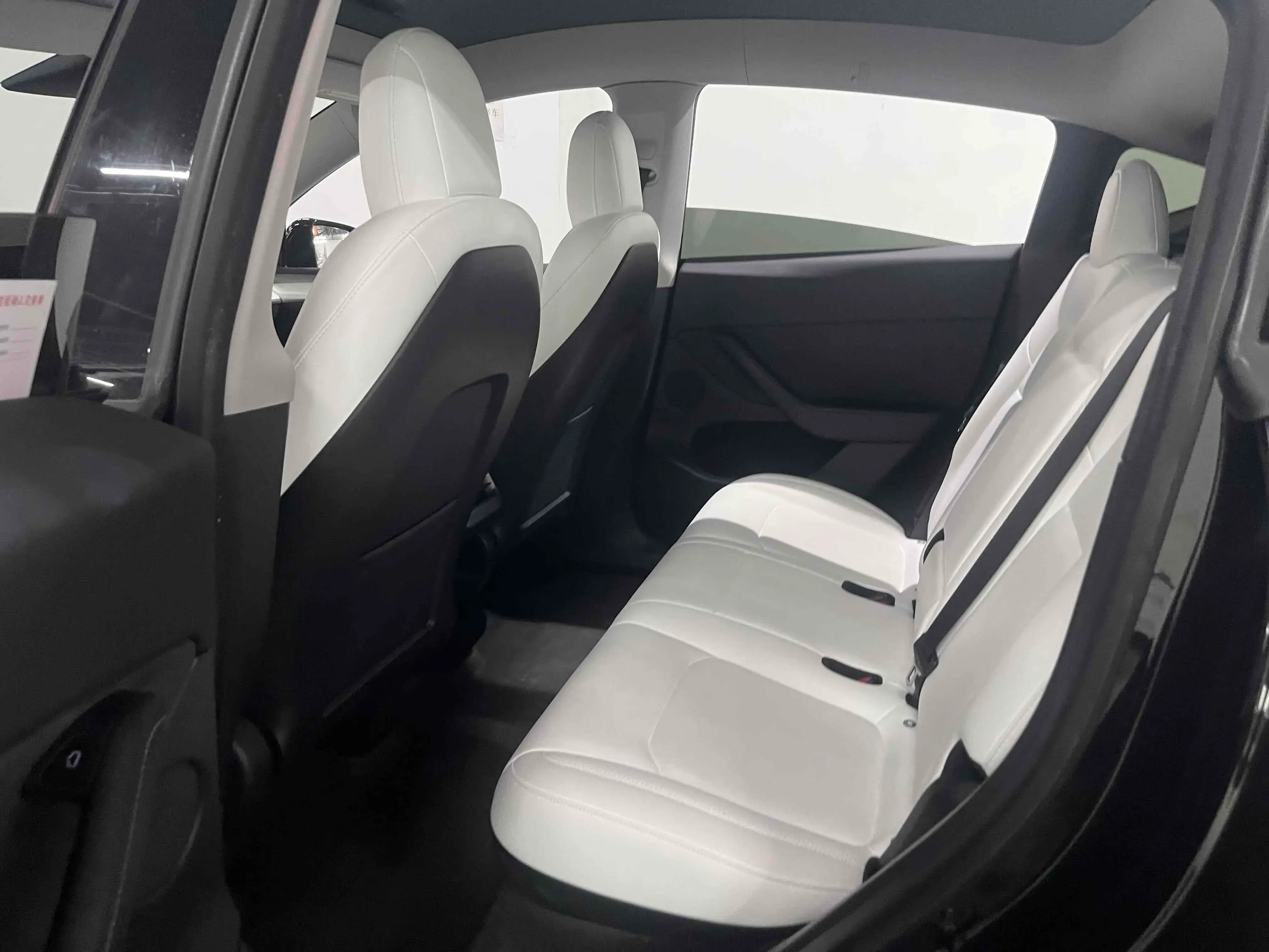 2021 TESLA MODEL thumbnail 4