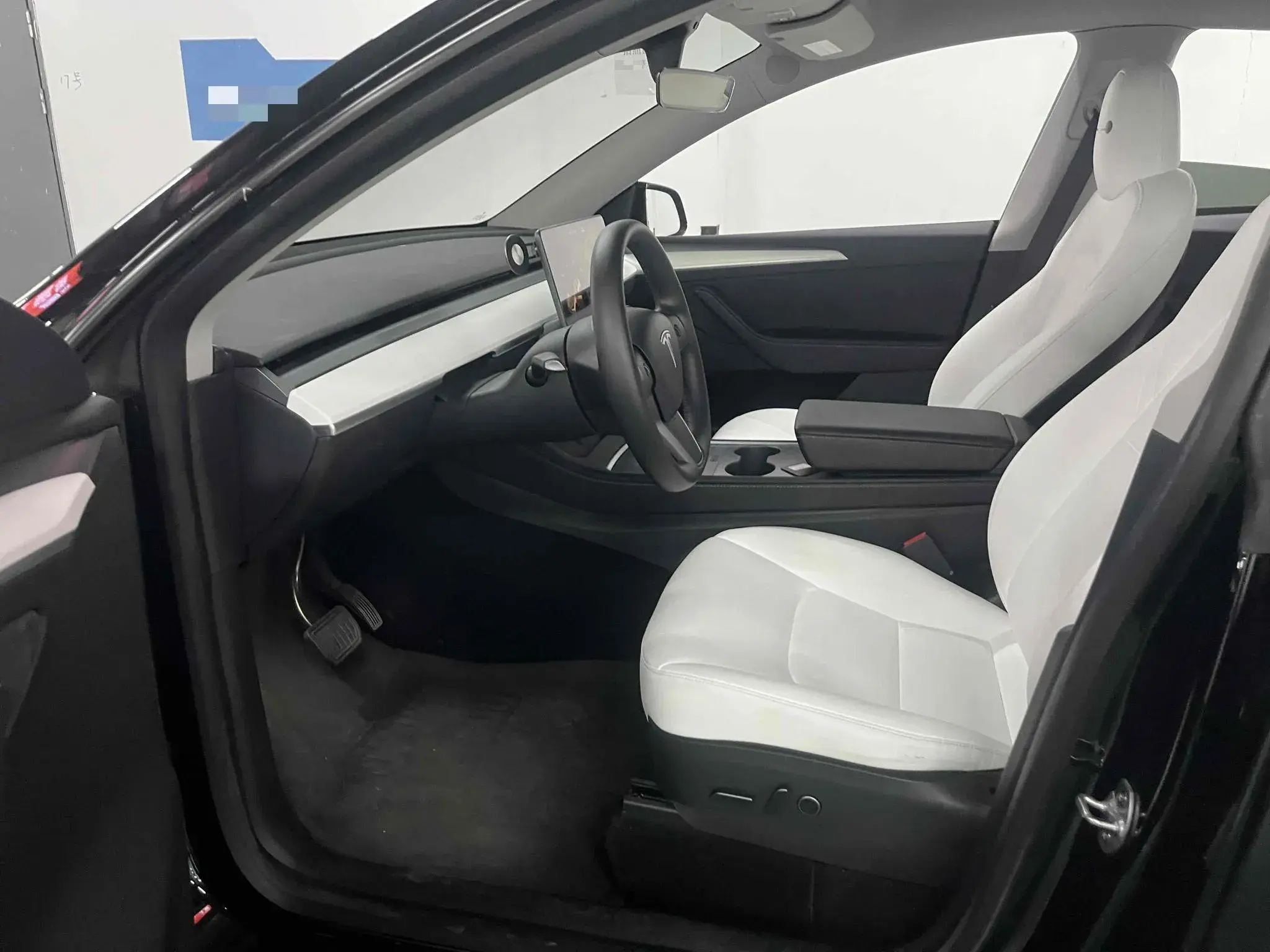 2021 TESLA MODEL thumbnail 3