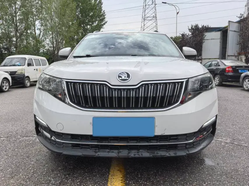 2018 SKODA KAMIQ thumbnail 2