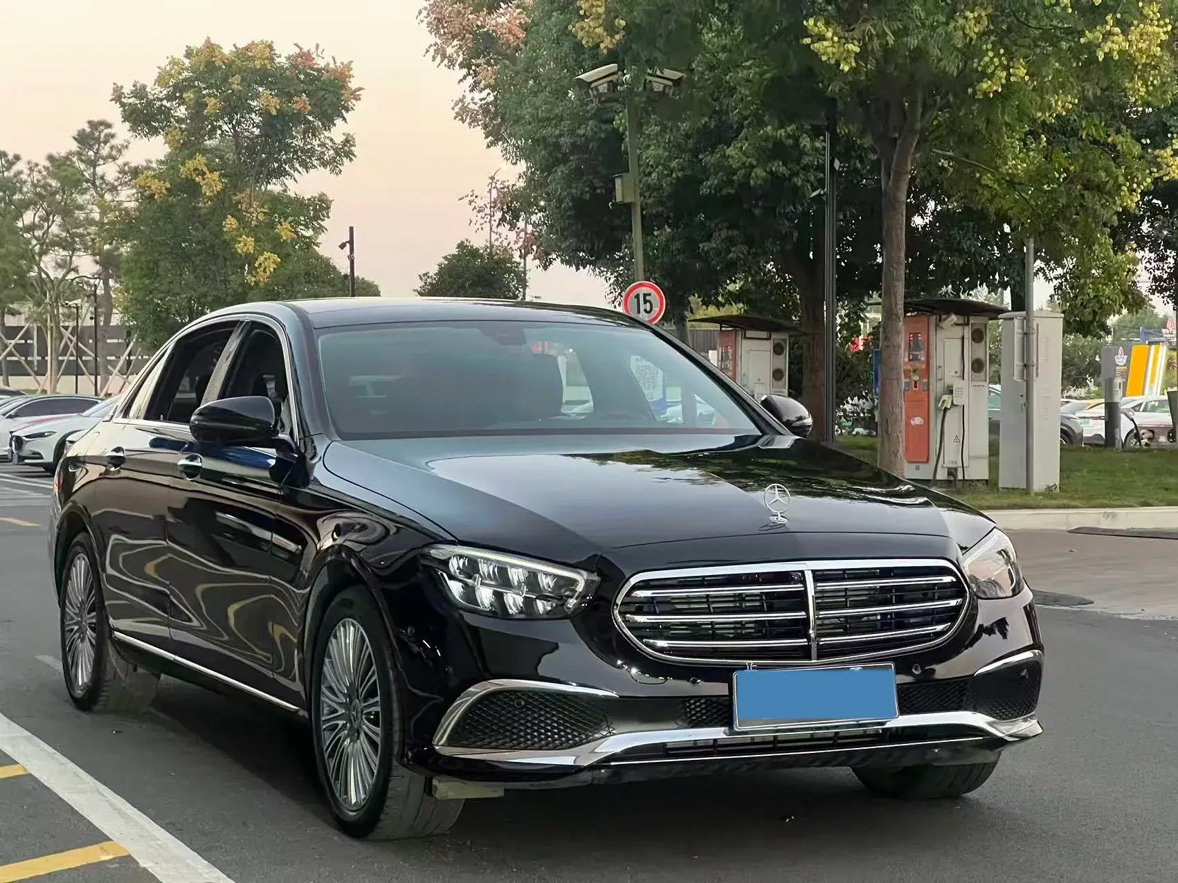 2023 MERCEDES-BENZ E thumbnail 3