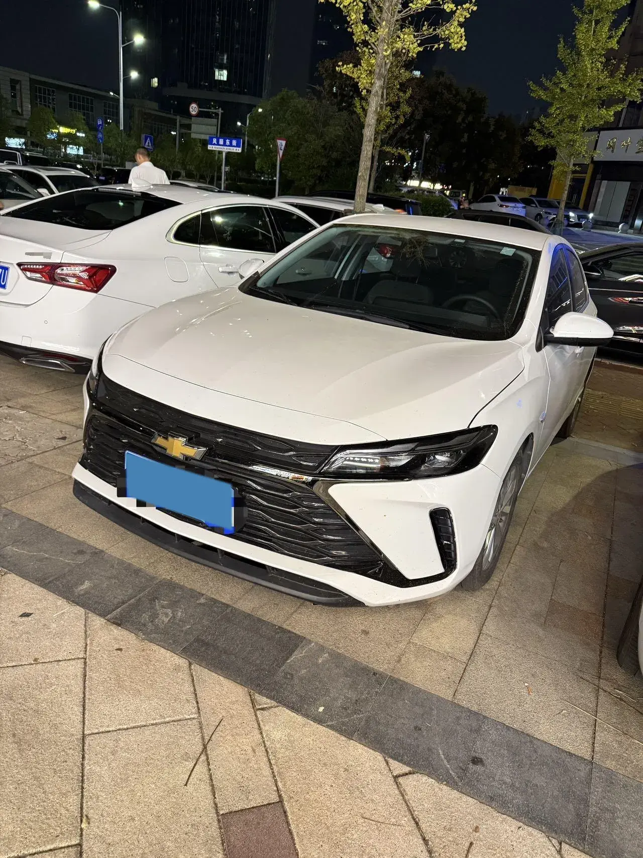 2023 CHEVROLET MONZA view 1