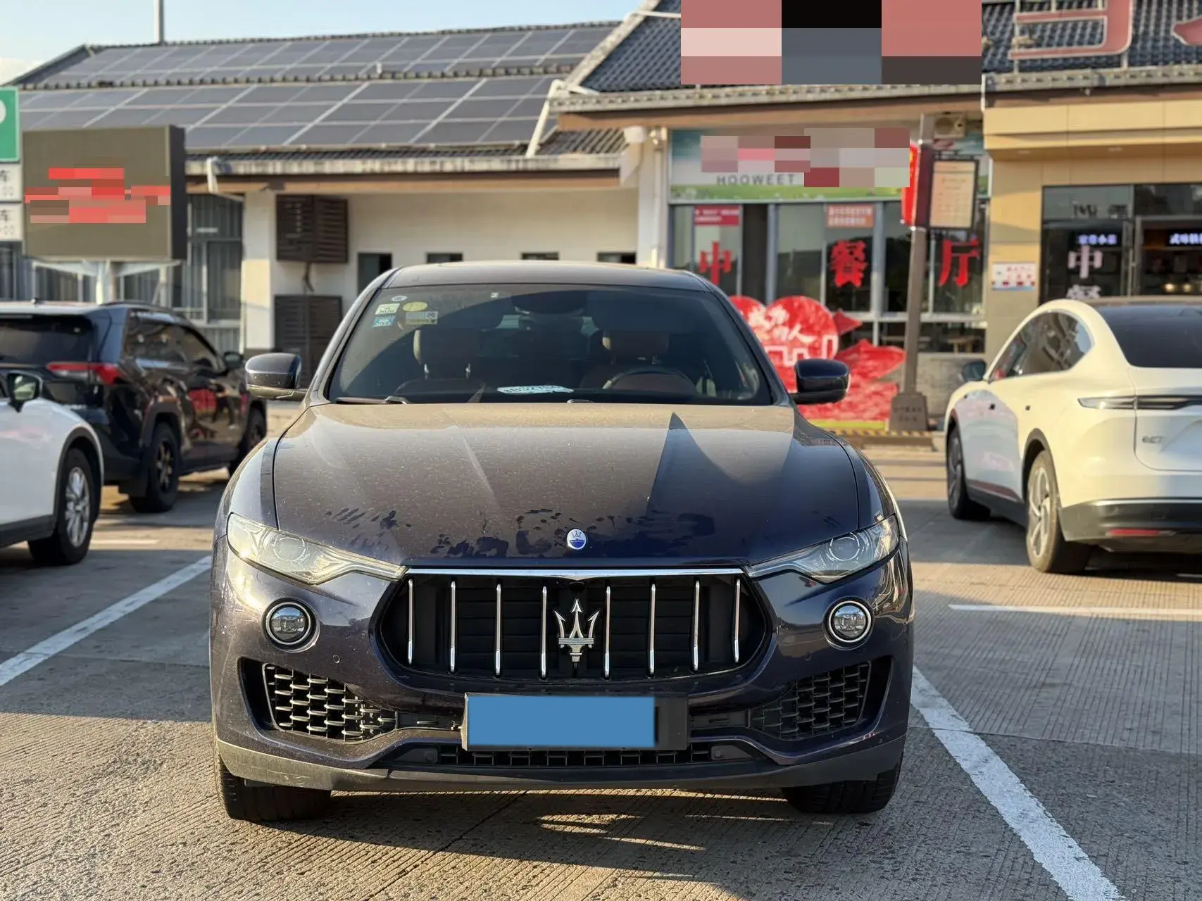 2016 MASERATI LEVANTE thumbnail 2