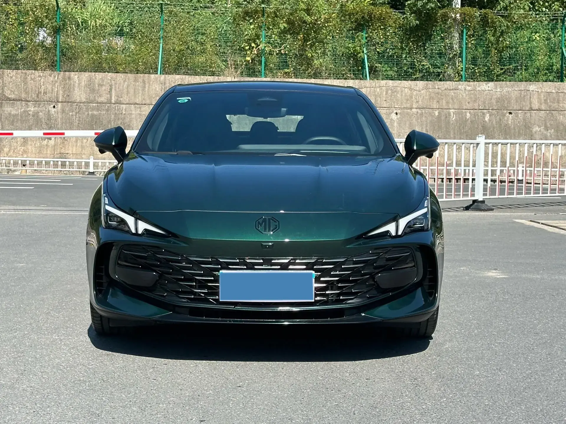 2023 MG 7 thumbnail 2