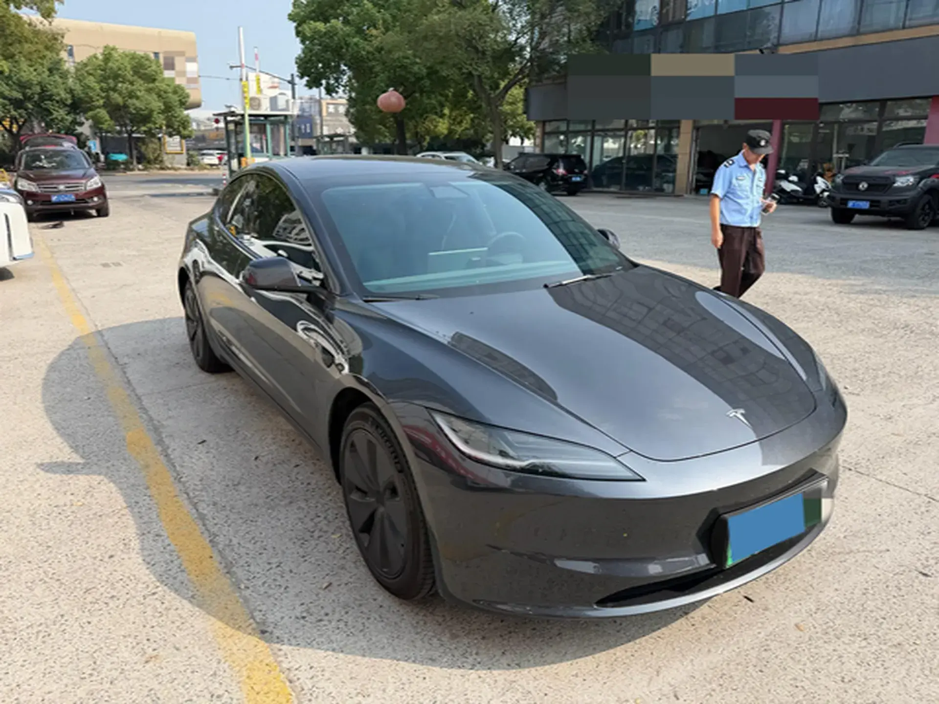 2023 TESLA MODEL thumbnail 3