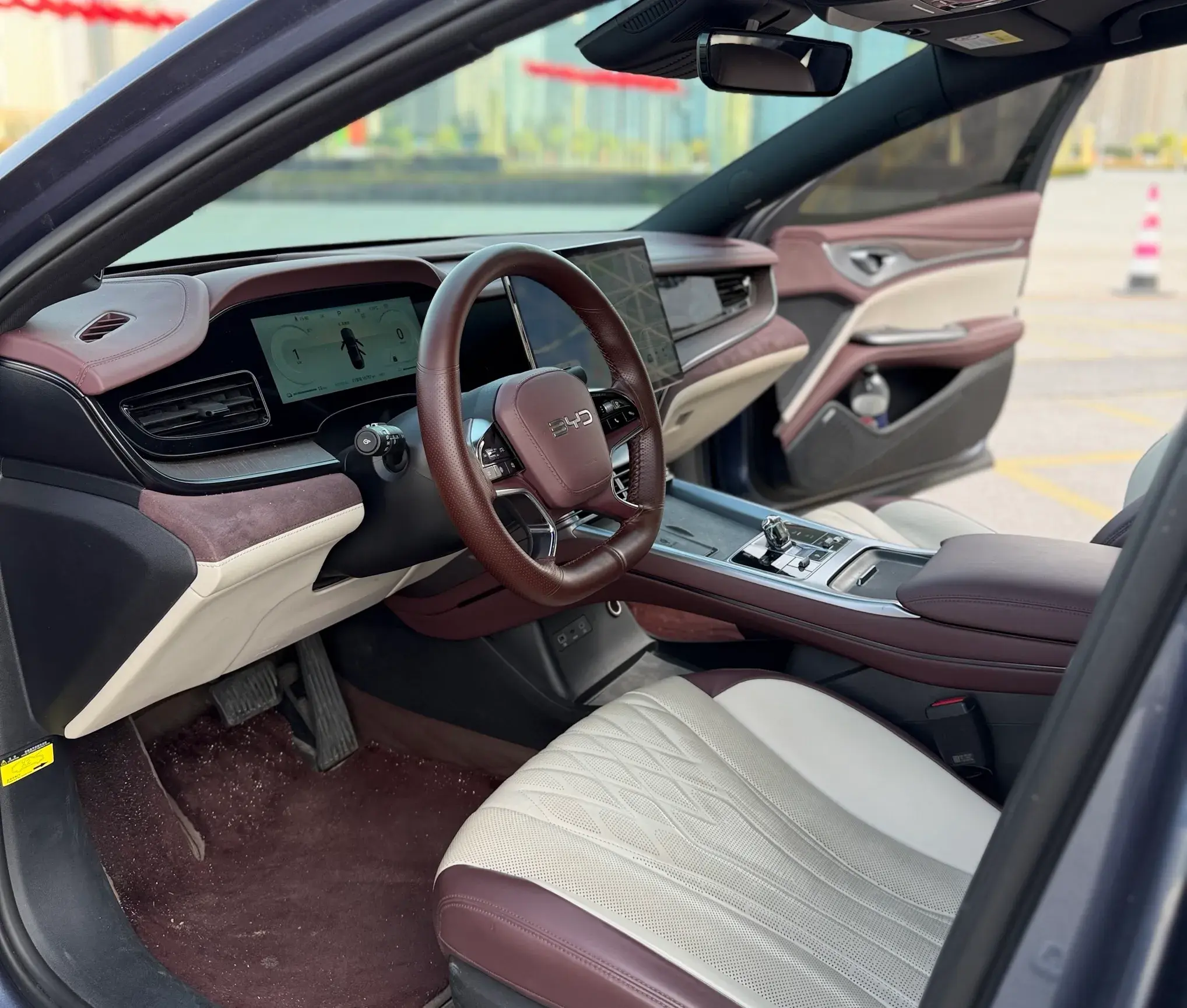 2023 BYD SEAL thumbnail 4