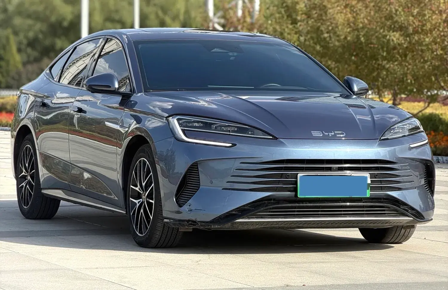 2023 BYD SEAL thumbnail 3