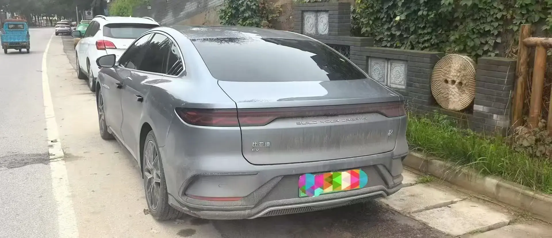 2025 BYD HAN thumbnail 3