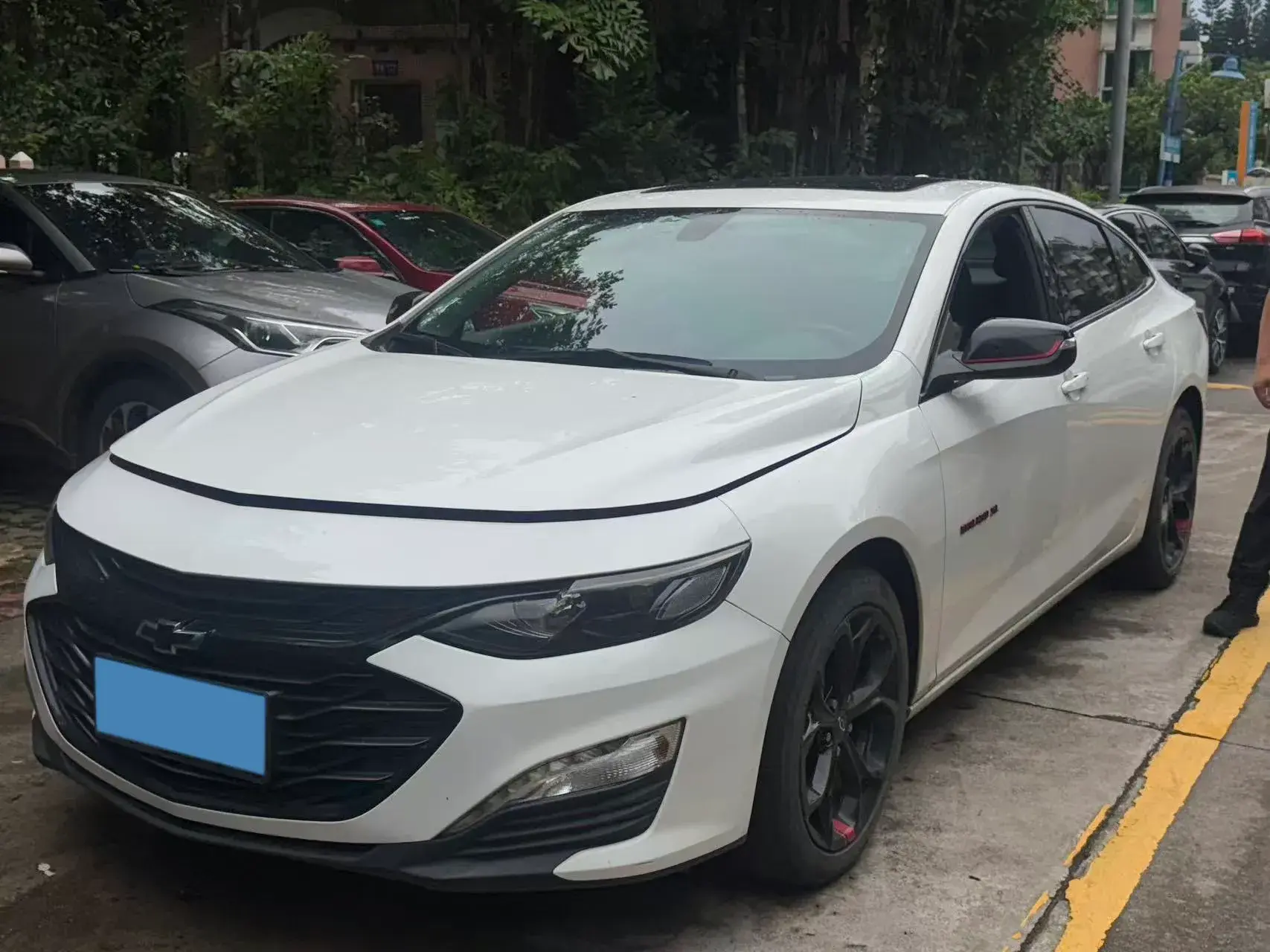 2021 CHEVROLET MALIBU view 1