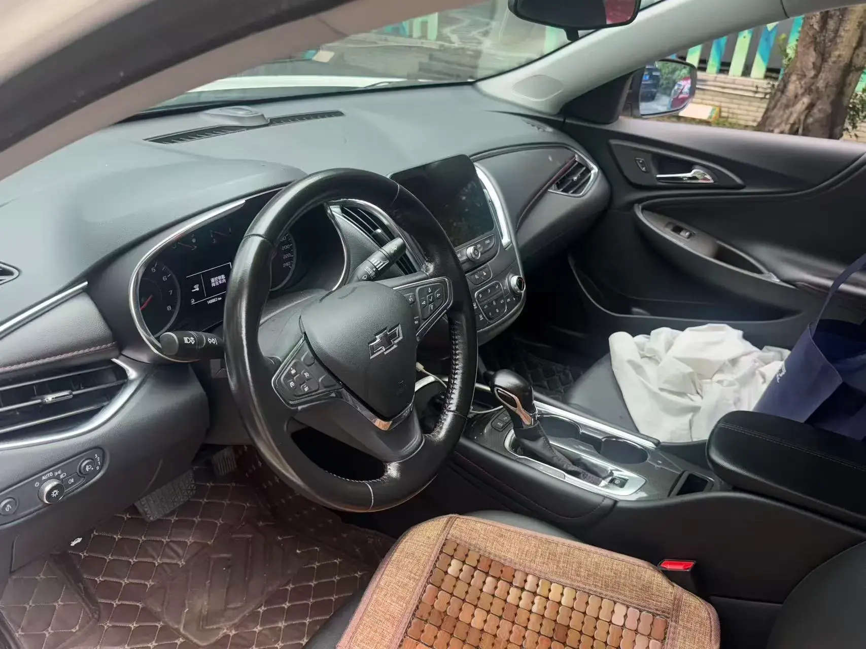 2021 CHEVROLET MALIBU thumbnail 3