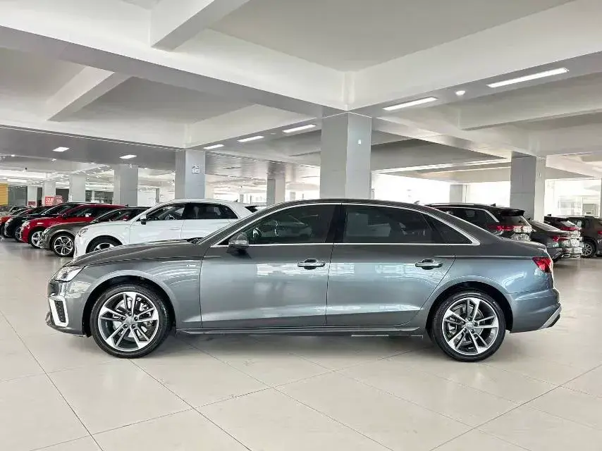 2020 AUDI A4L thumbnail 2