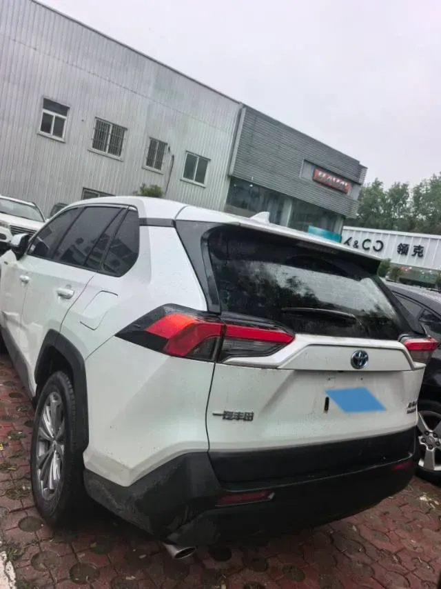 2023 Toyota RAV4 Hybird E+ 2.5L 180HP L4 E-CVT PHEV 15.984KWH,autocango,china used car exporter,china ev exporter,chinese used car exporter,chinese used ev exporter