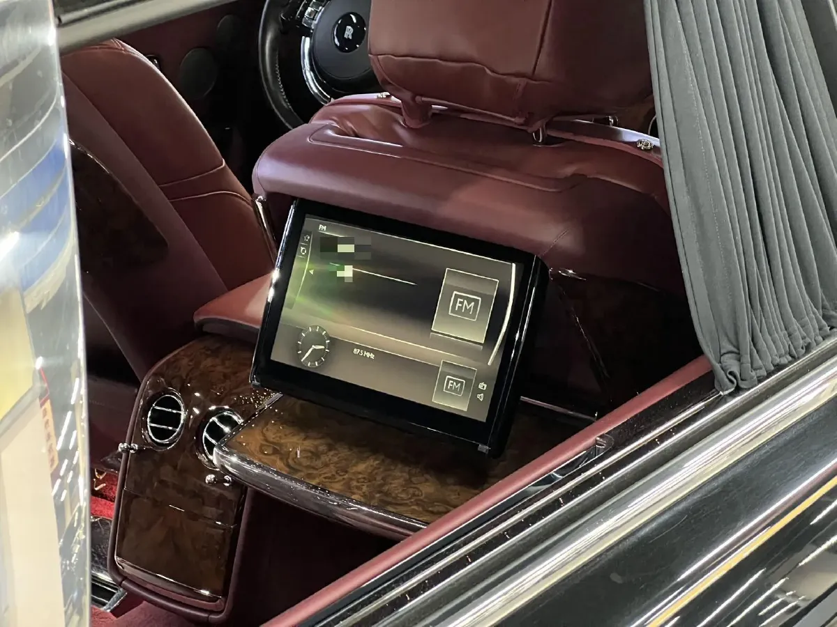 2018 Rolls-Royce Phantom 6.7T 571HP V12 8AT,autocango,china used car exporter,china ev exporter,chinese used car exporter,chinese used ev exporter