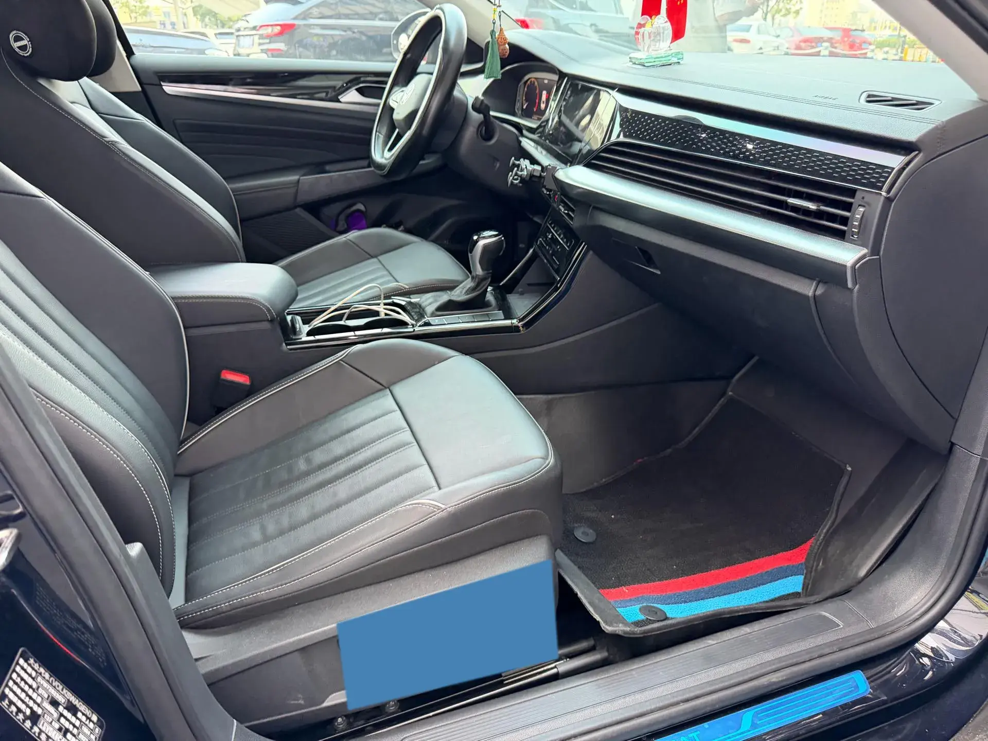 2023 VOLKSWAGEN PASSAT thumbnail 3