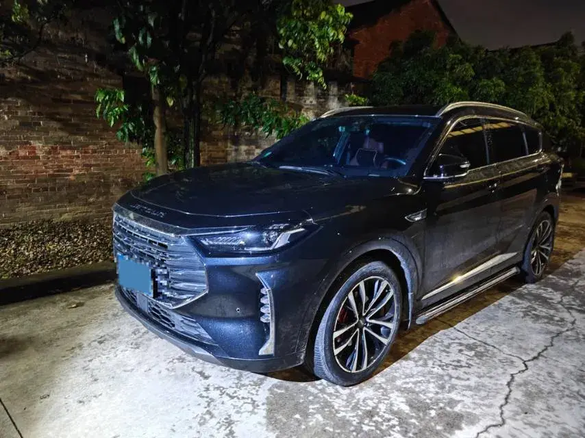 2021 JETOUR X70 view 1