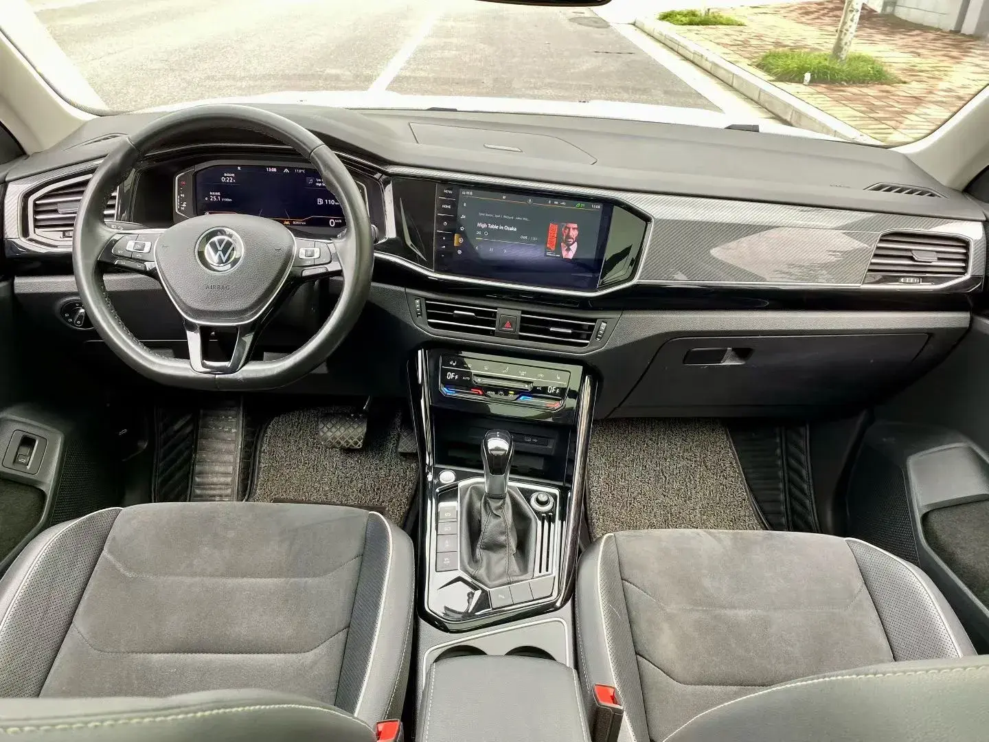 2020 VOLKSWAGEN TAYRON thumbnail 3