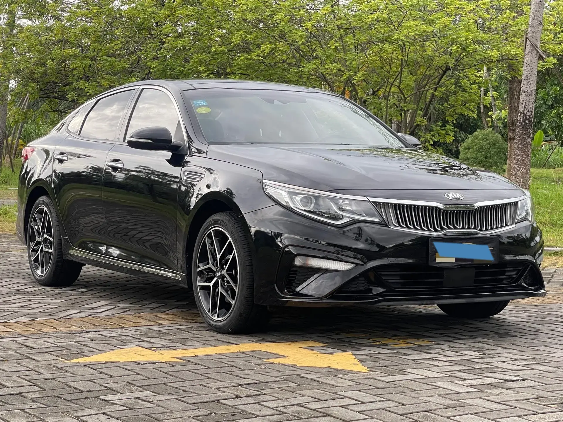 2019 KIA K5 thumbnail 3