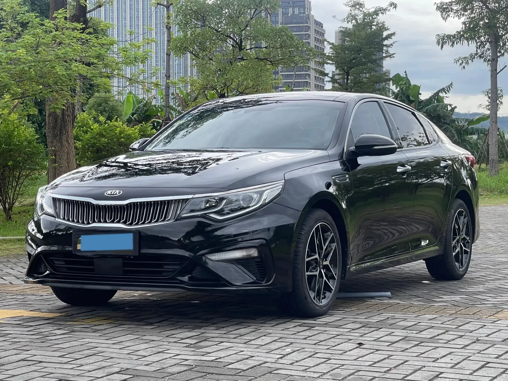 2019 KIA K5 view 1