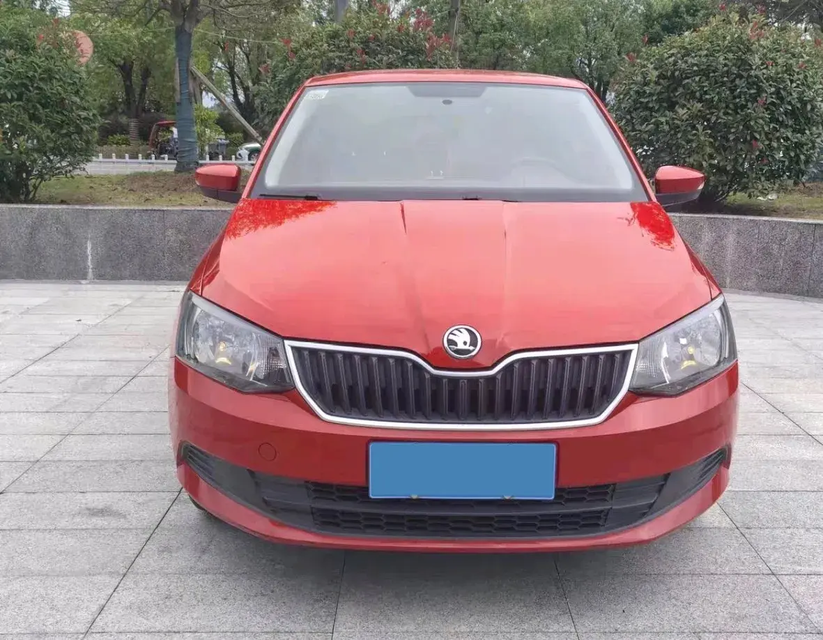 2017 SKODA FABIA thumbnail 2