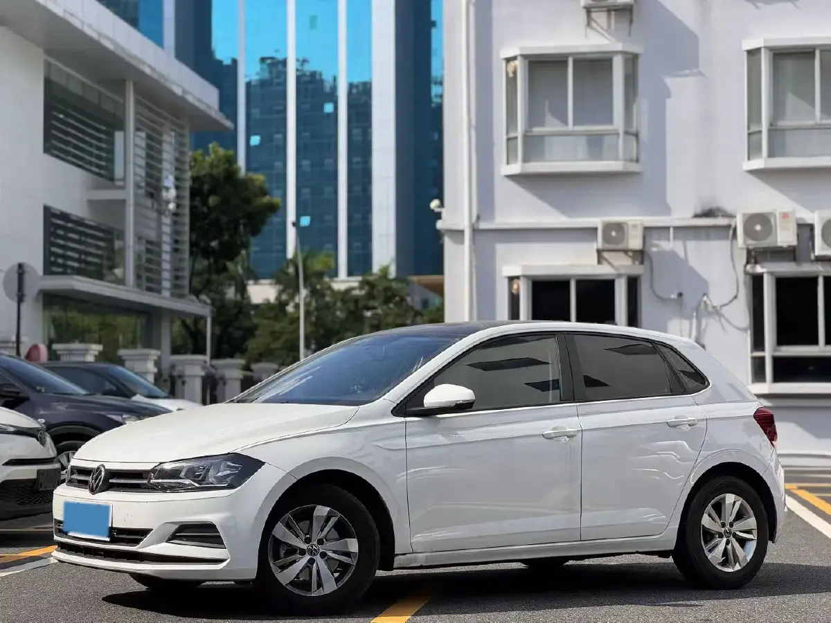 2023 Volkswagen Polo 1.5L 110HP L4 6AT
