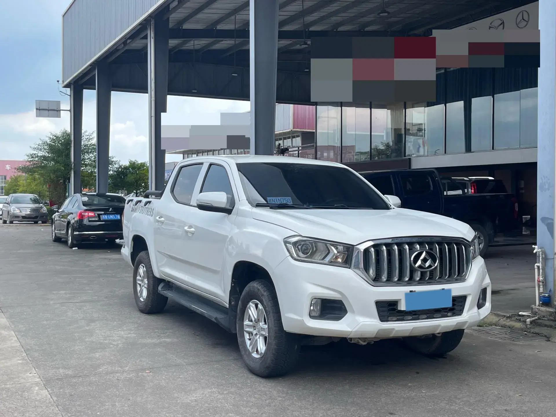 2017 MAXUS T60 thumbnail 2