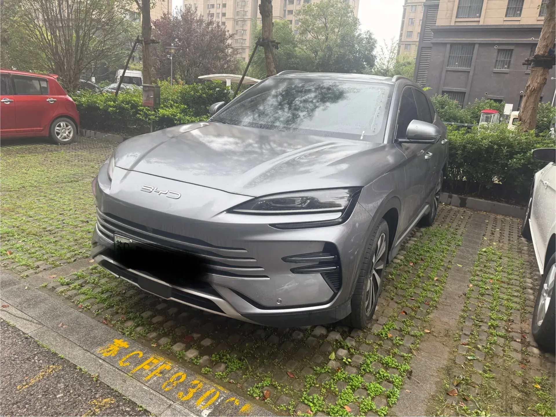 2023 BYD SONG view 1