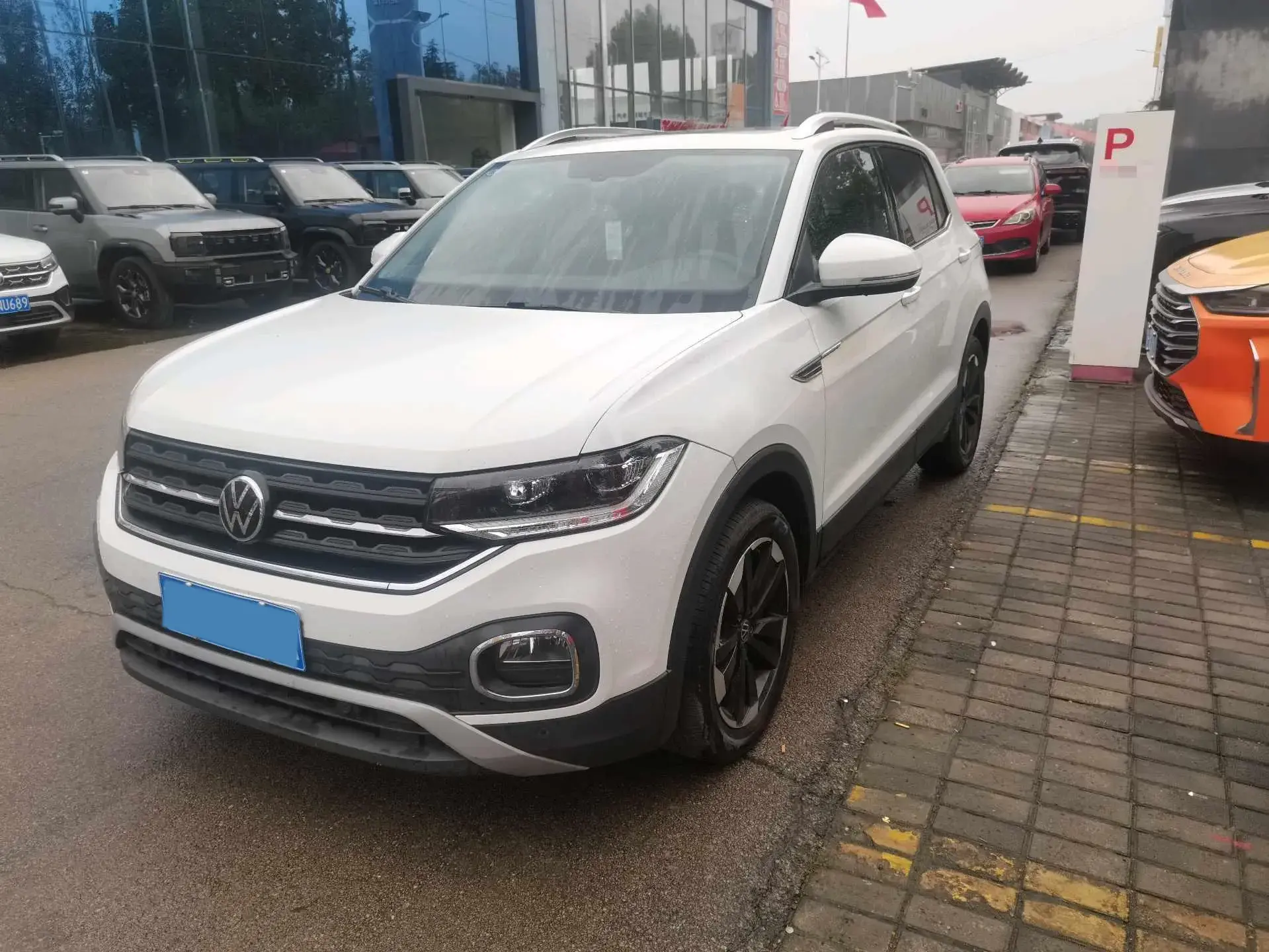 2023 VOLKSWAGEN TACQUA view 1