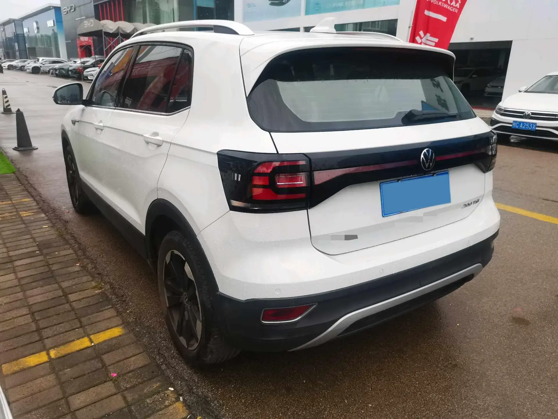 2023 VOLKSWAGEN TACQUA thumbnail 4