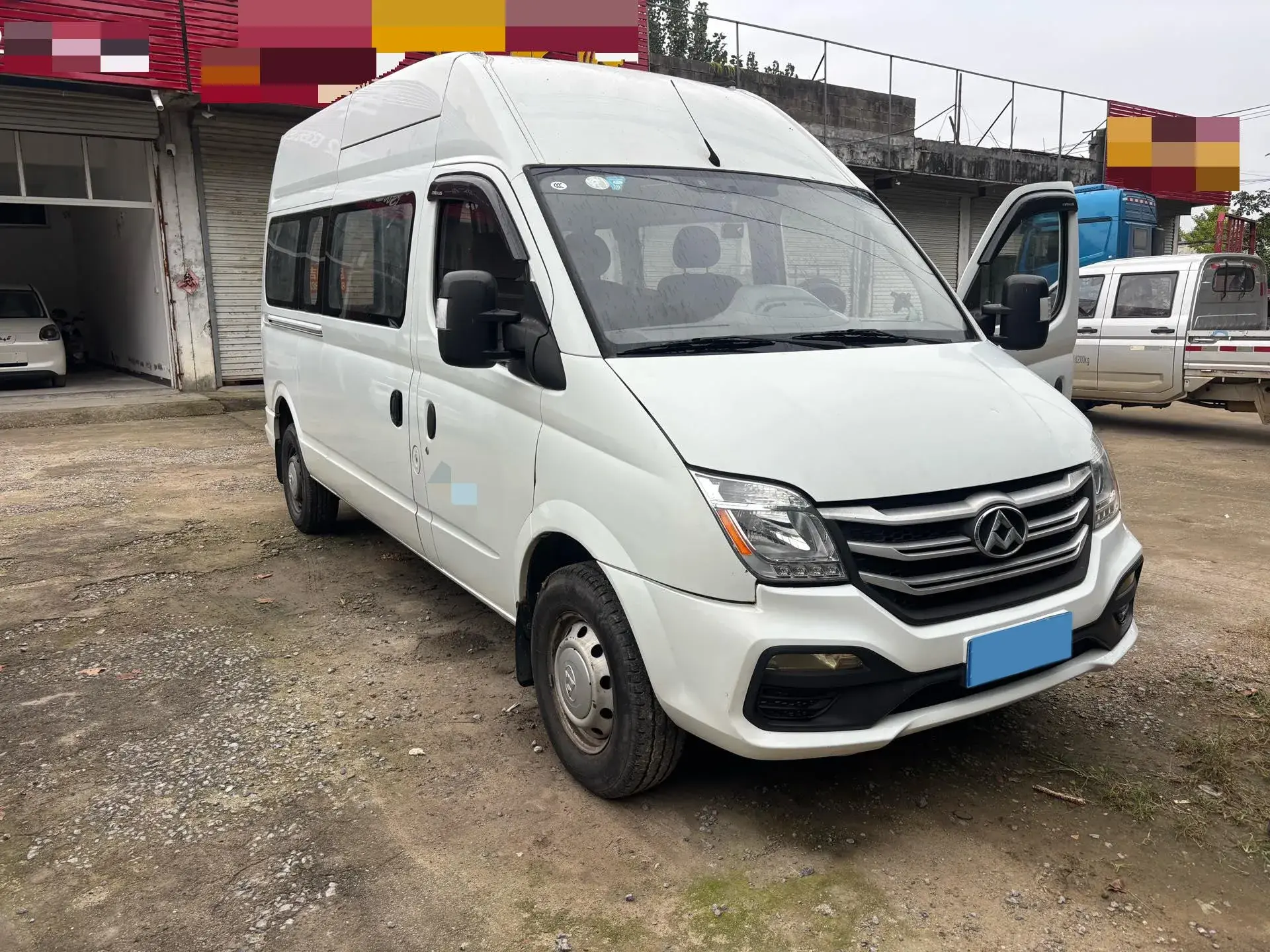 2013 MAXUS XINTU thumbnail 3