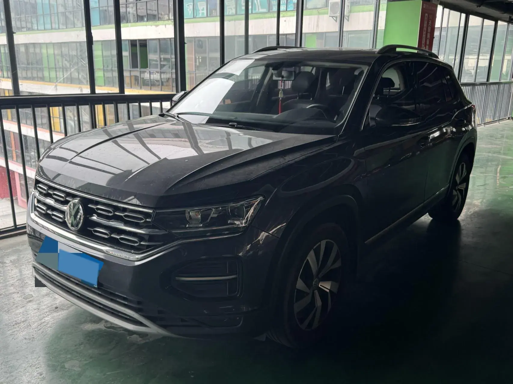 2019 VOLKSWAGEN TAYRON view 1