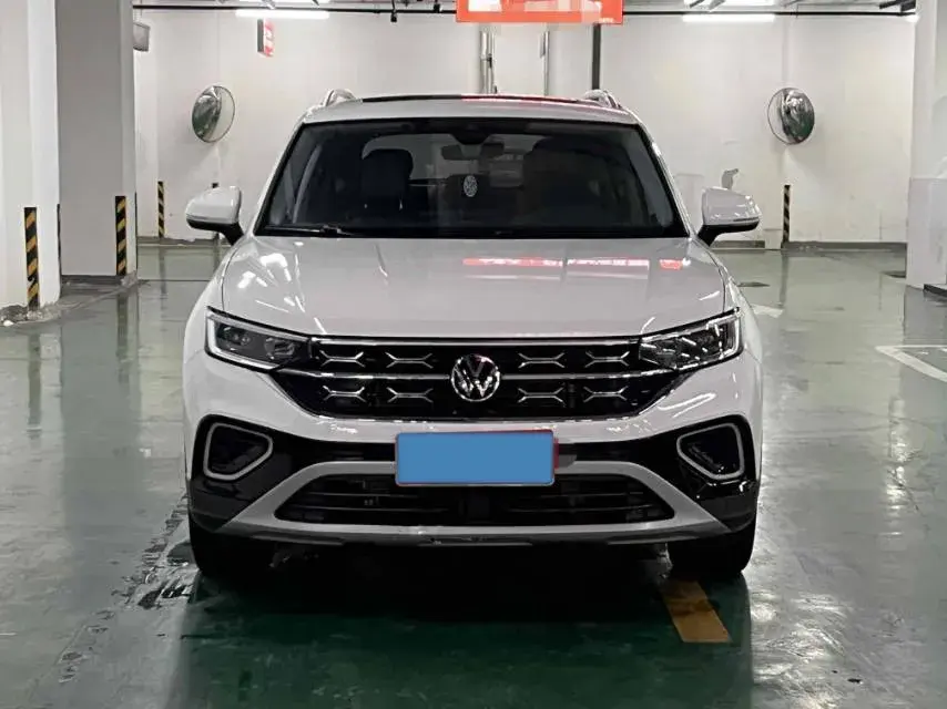 2023 VOLKSWAGEN TAYRON thumbnail 2