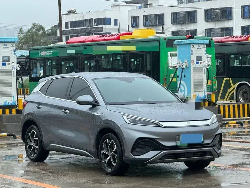 2022 BYD YUAN thumbnail 3