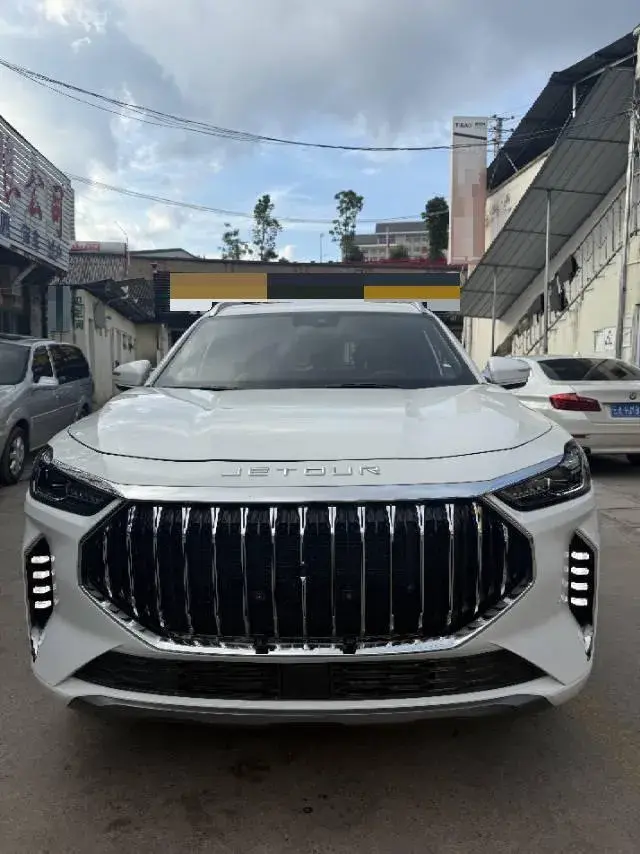 2023 JETOUR X70 thumbnail 2