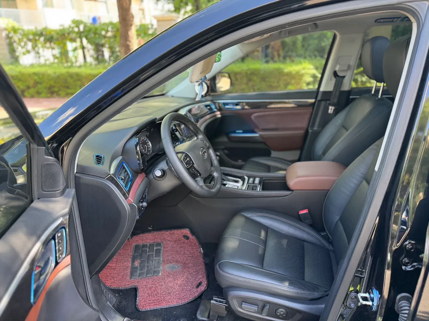 2017 GAC TRUMPCHI thumbnail 4