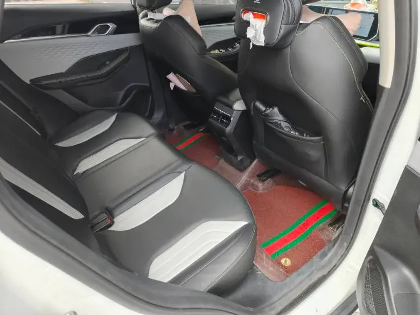 2023 GEELY COOLRAY thumbnail 4