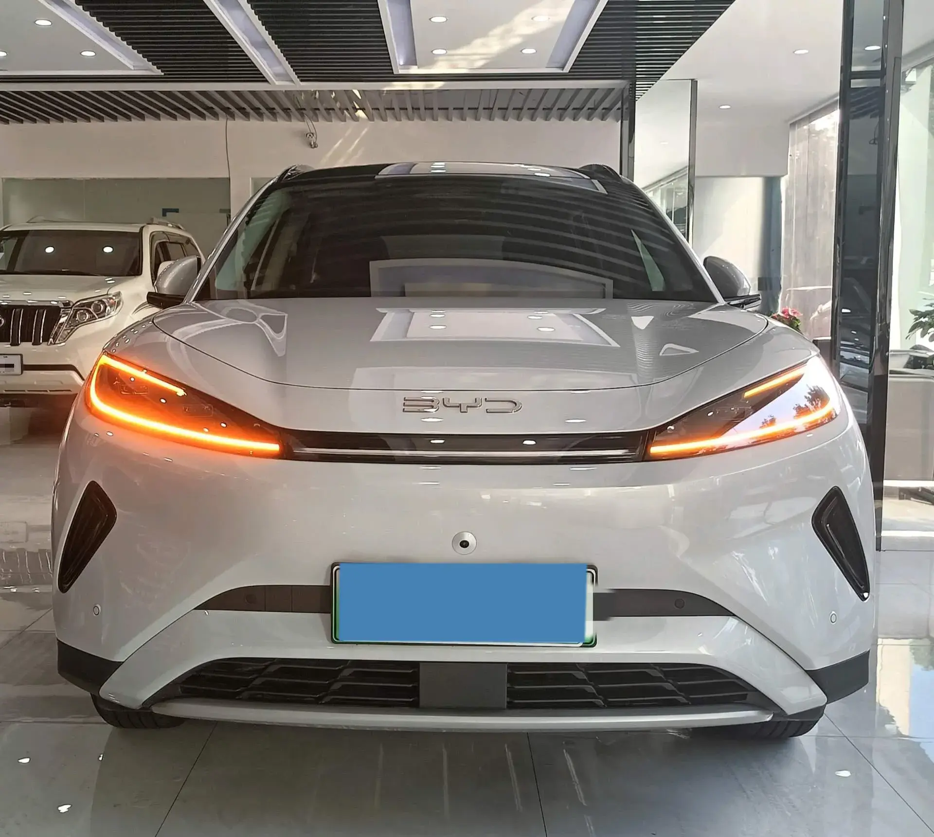 2025 BYD SEA thumbnail 2