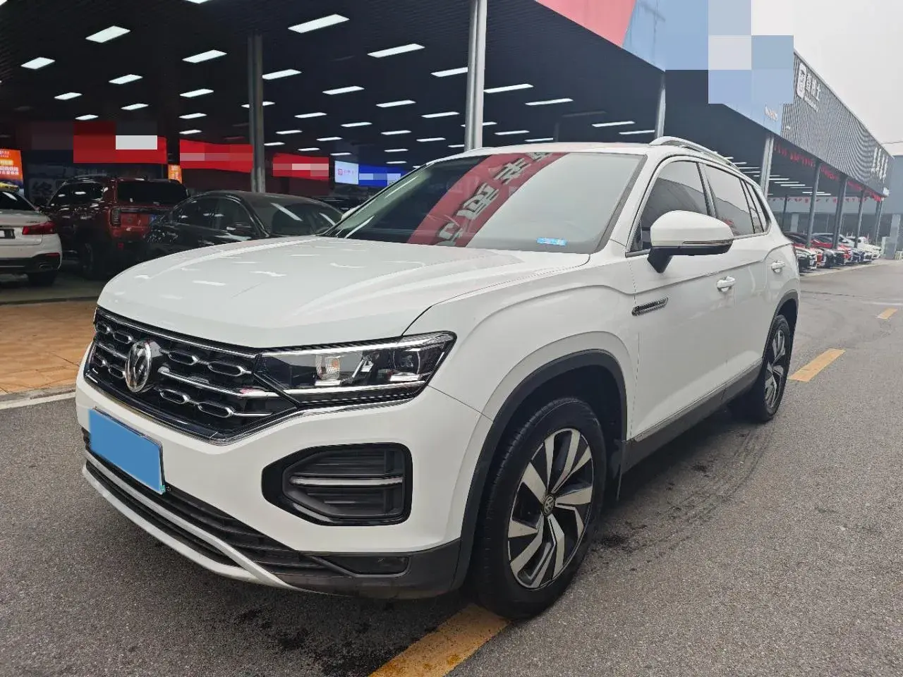 2021 VOLKSWAGEN TAYRON view 1