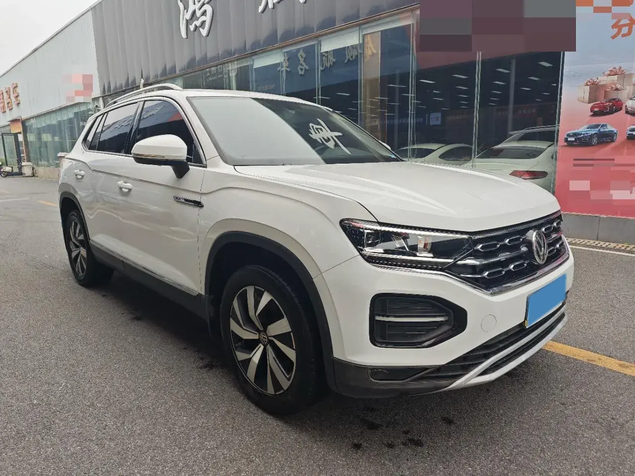 2021 VOLKSWAGEN TAYRON thumbnail 3