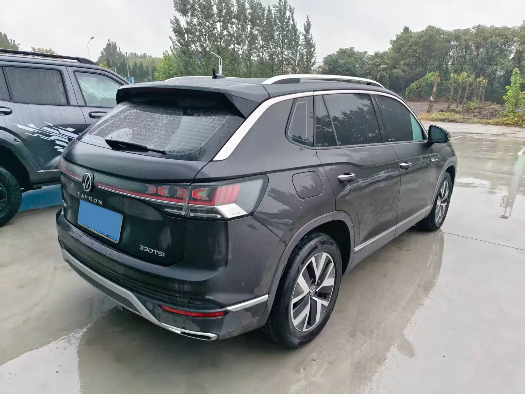 2023 VOLKSWAGEN TAYRON thumbnail 4