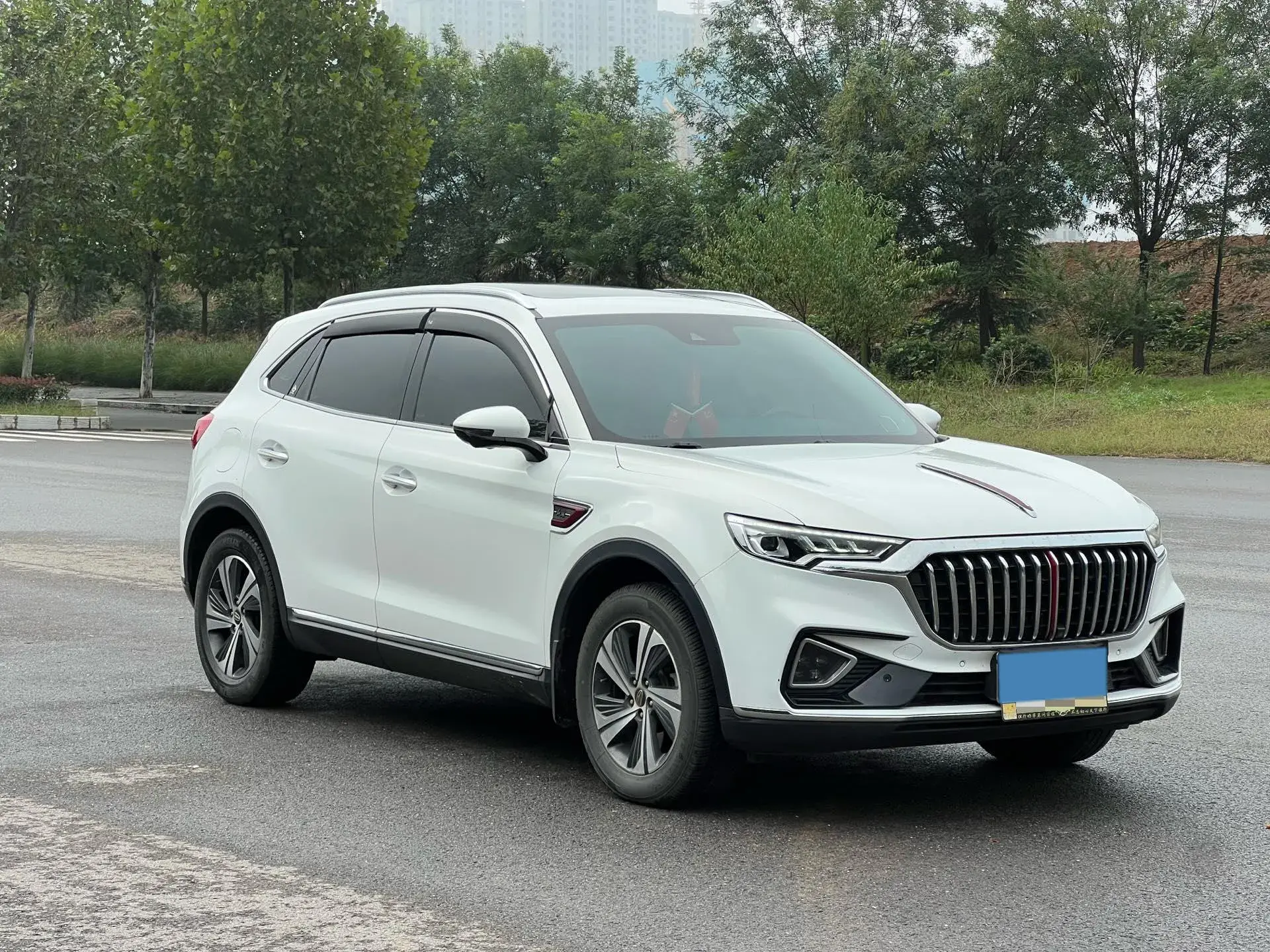 2019 HONGQI HS5 thumbnail 3