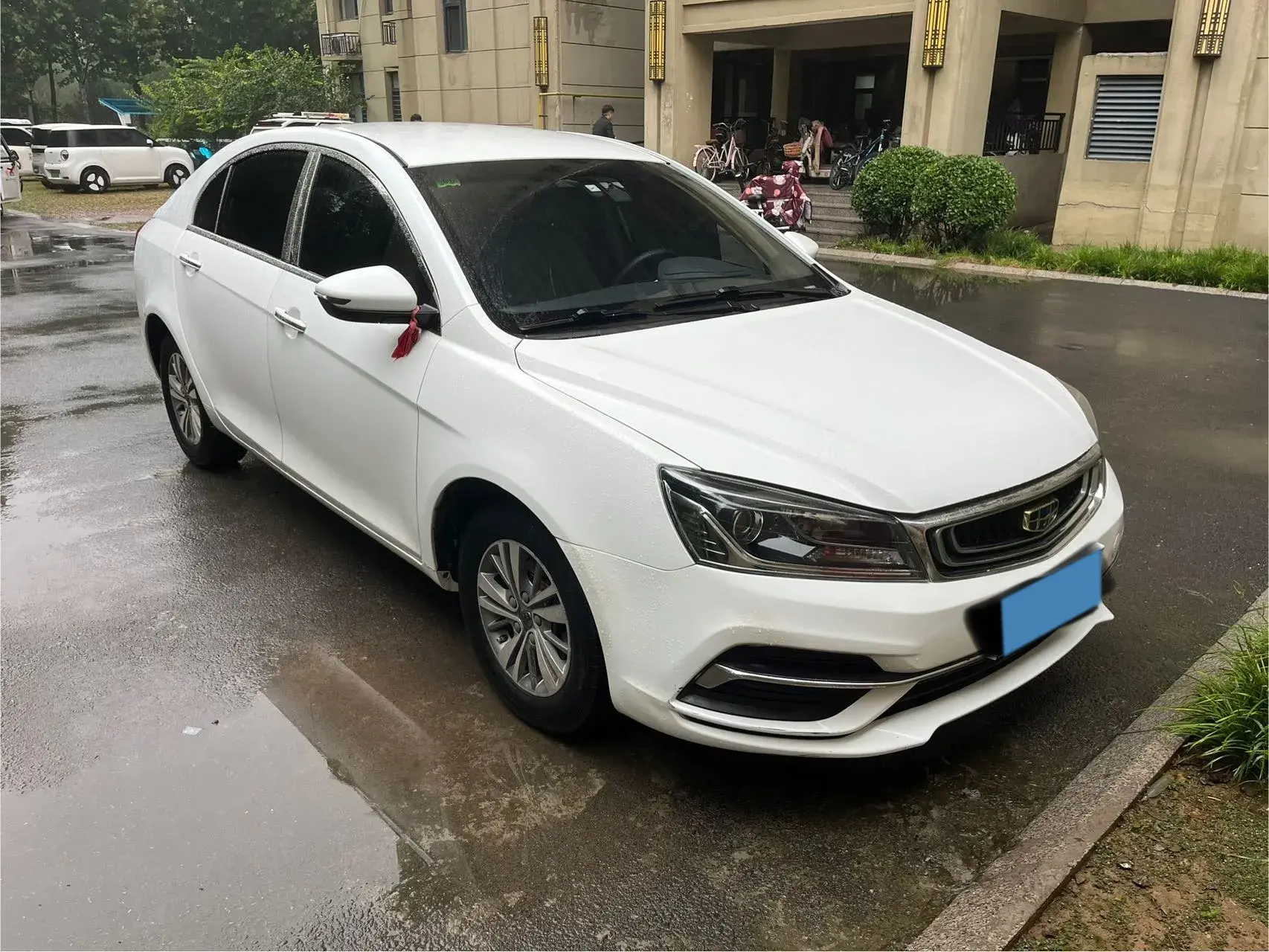2018 GEELY EMGRAND thumbnail 2