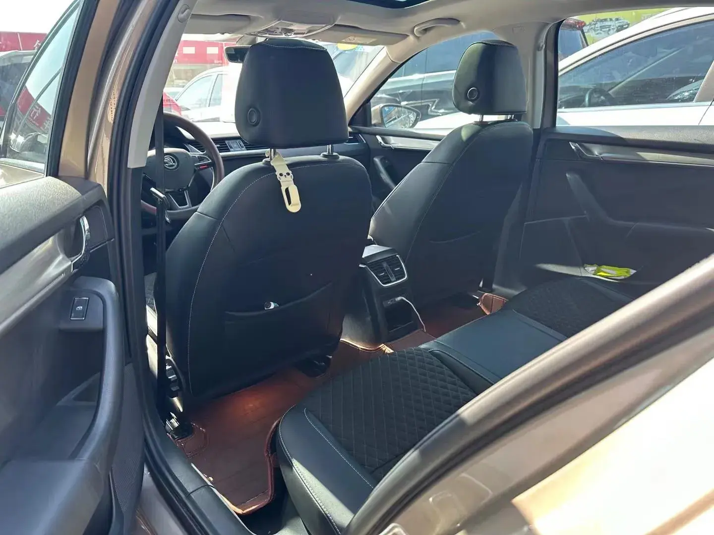 2020 SKODA OCTAVIA thumbnail 3