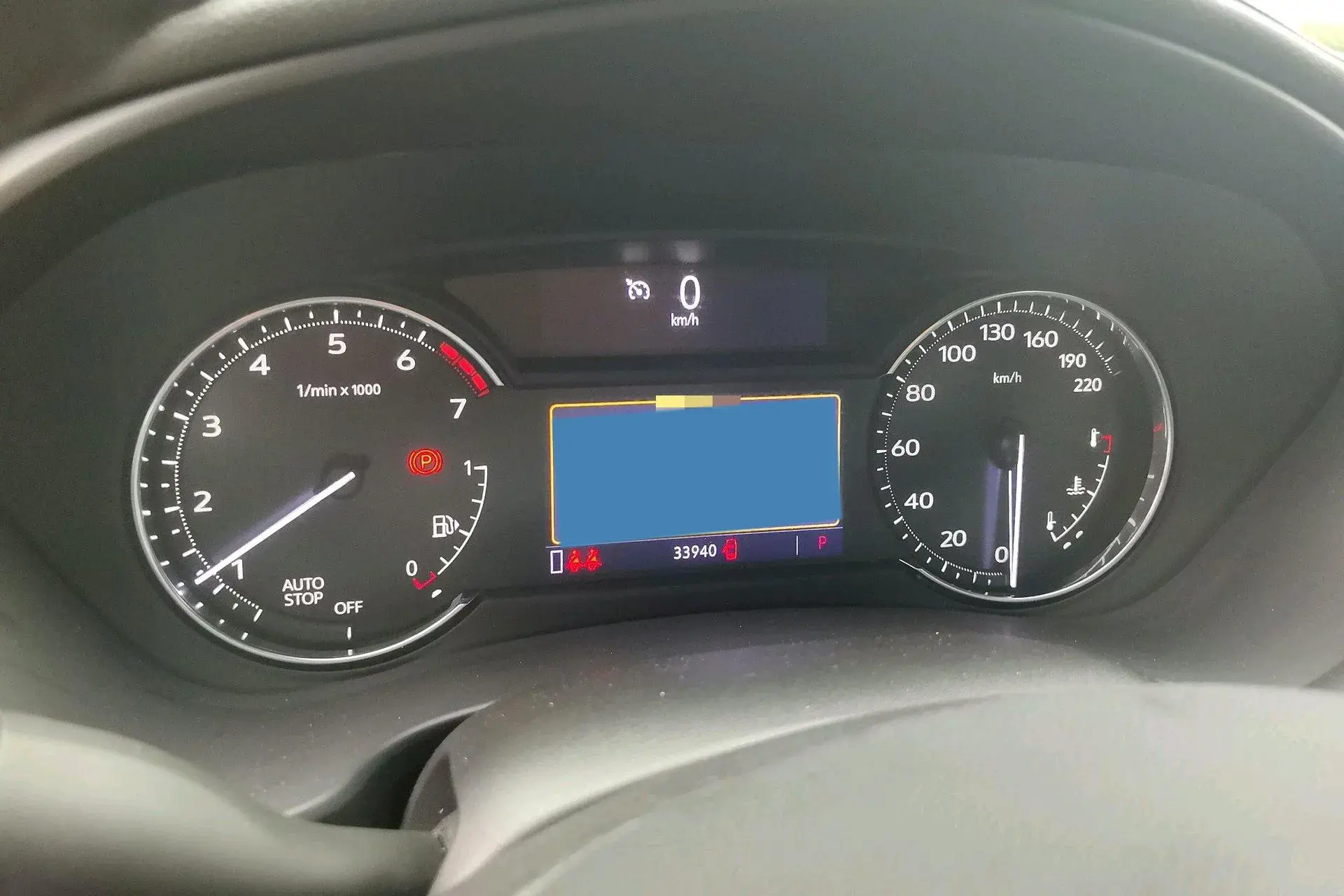 2021 CADILLAC XT4 thumbnail 4