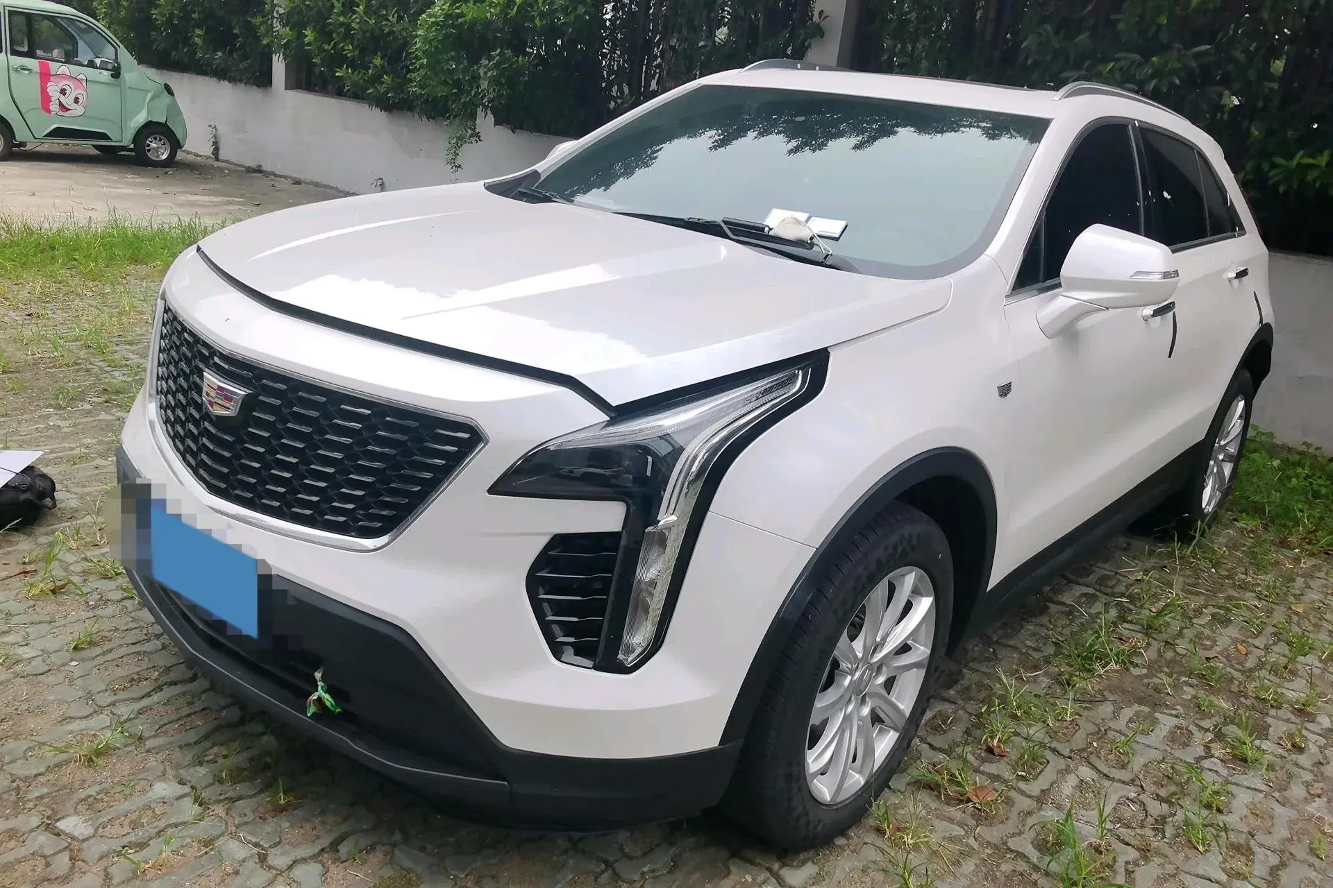 2021 CADILLAC XT4 view 1