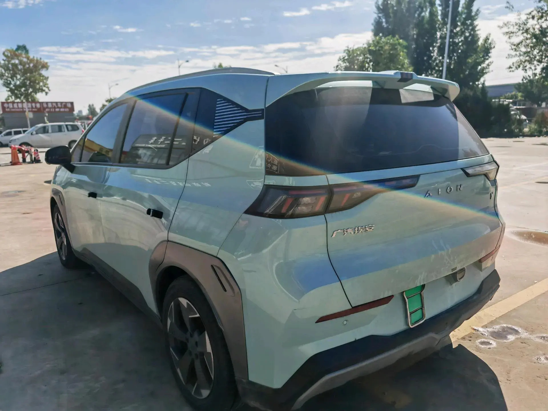 2022 AION Y thumbnail 2