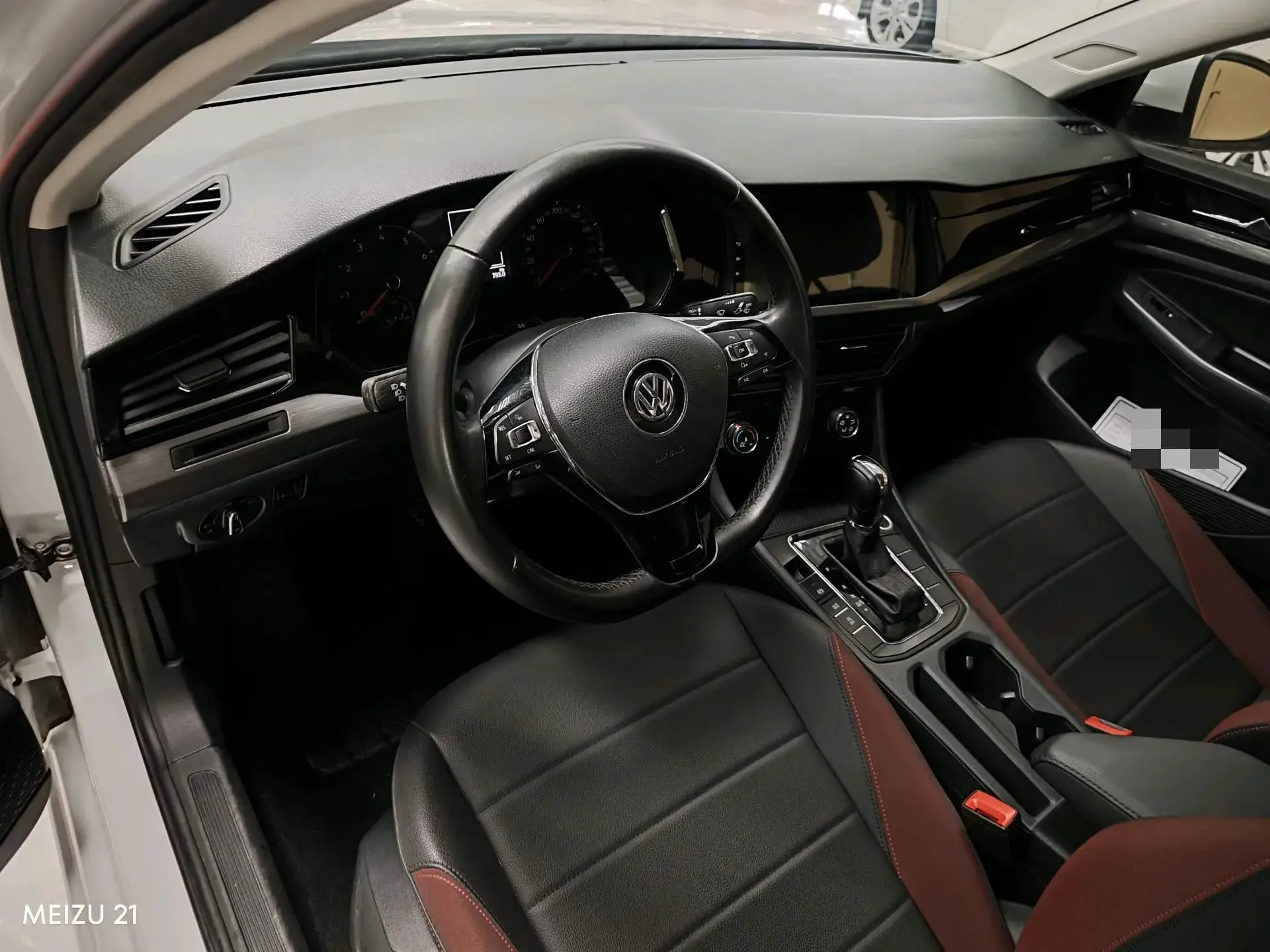 2019 VOLKSWAGEN BORA thumbnail 3