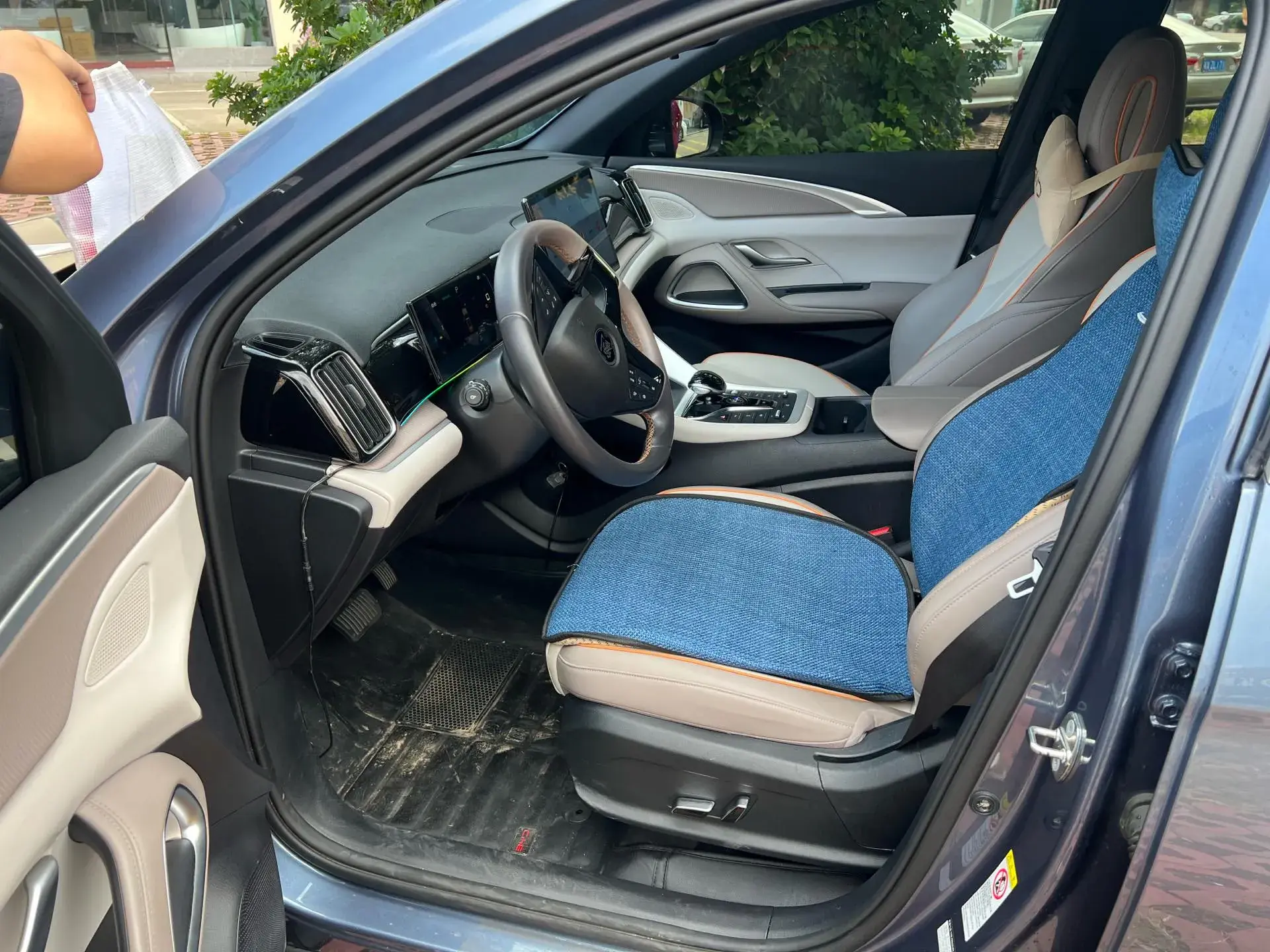 2023 BYD SONG thumbnail 2