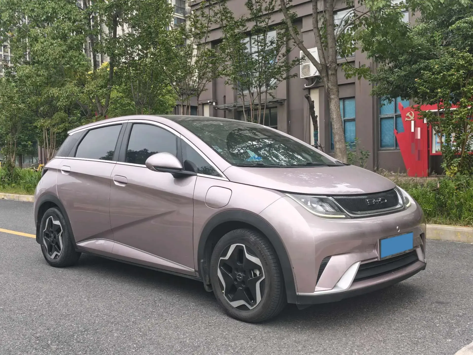 2021 BYD DOLPHIN thumbnail 3