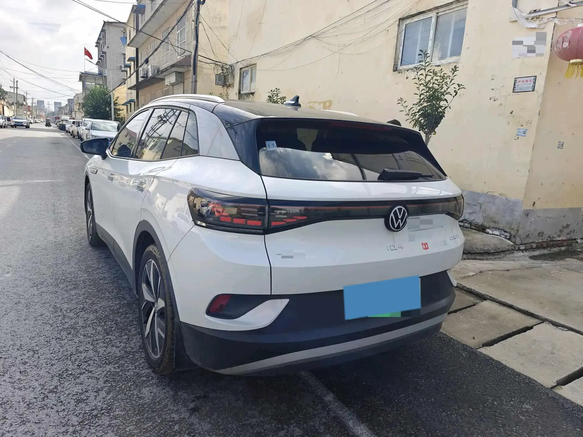 2021 VOLKSWAGEN ID.4 thumbnail 4