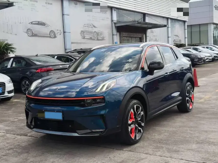 2020 LYNK&CO 06 view 1